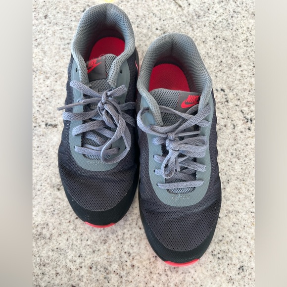 Nike Air Max Girls Size 1 - Picture 2 of 9